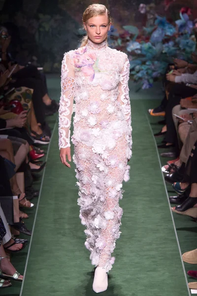 Look 39